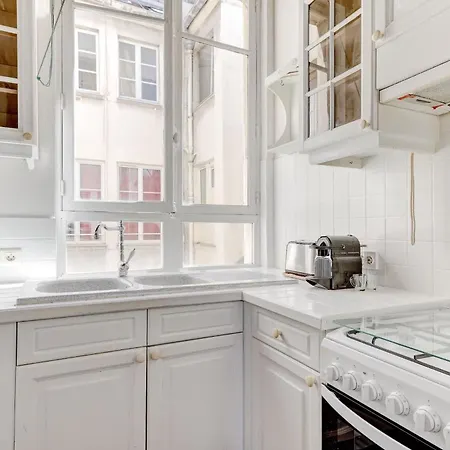 Apartment Charming 1br In The Heart Of The Latin Quarter - Notre-dame Paris